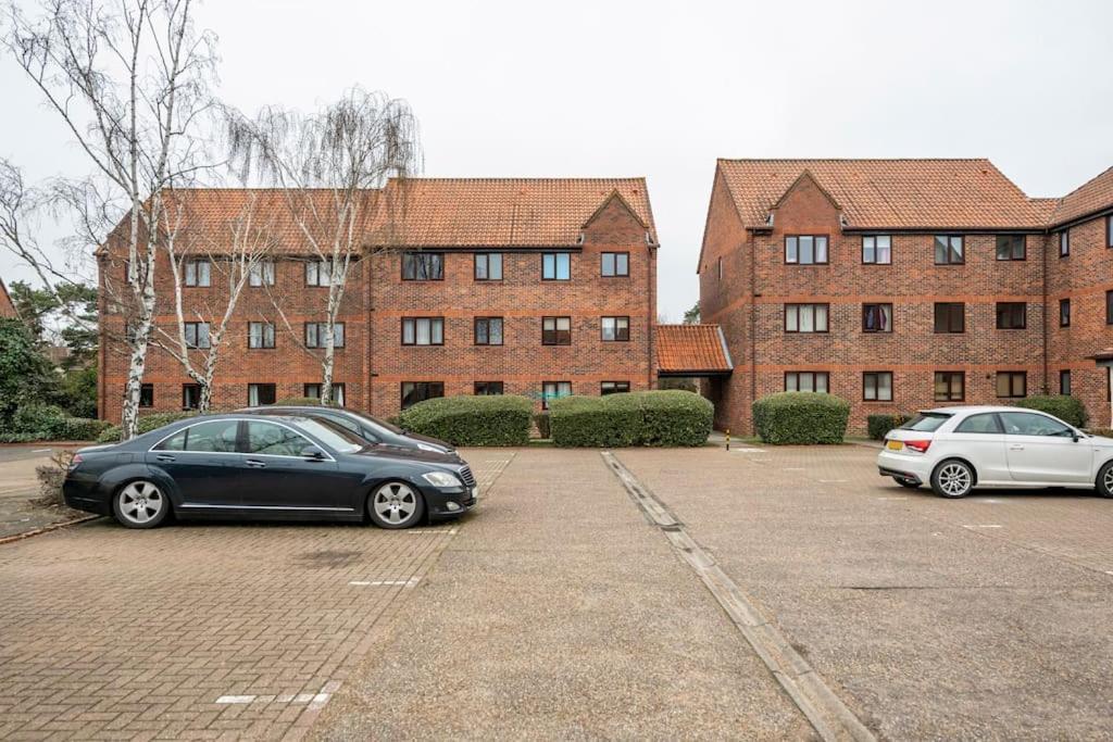 Two Bedroom Flat Near Colchester Hospital With Free Parking And Internet Mile End Exterior foto